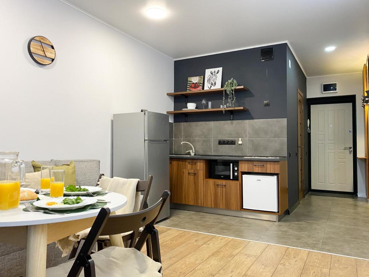 Студия В Стиле Loft В Центре Города Almaty Eksteriør bilde